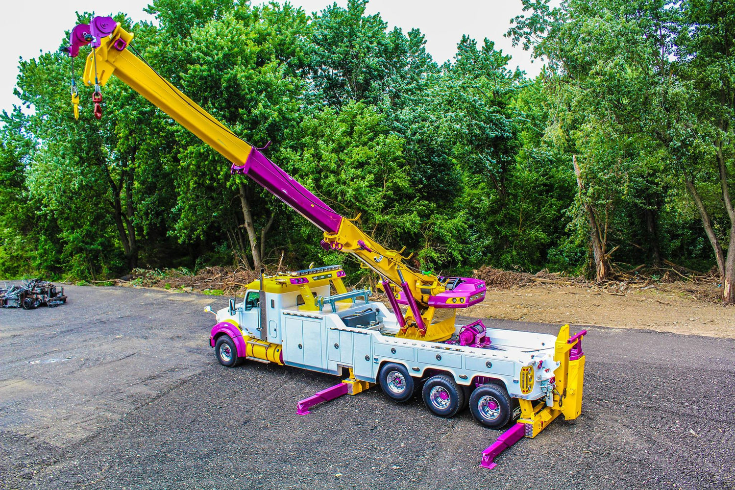 wrecker with boom extended - rigging - recovery - wrecker parts