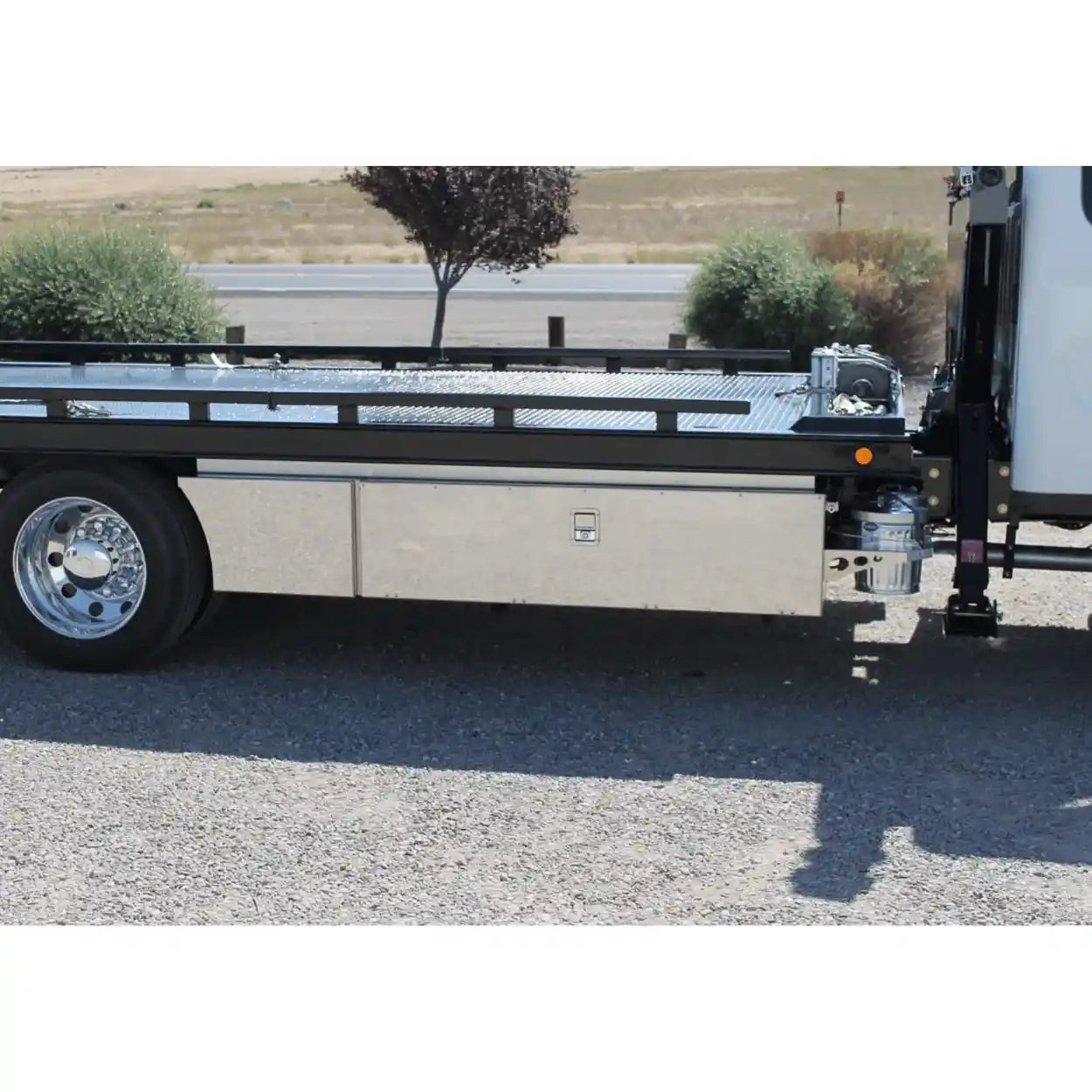 In the Ditch Pro Series Underbody Toolbox