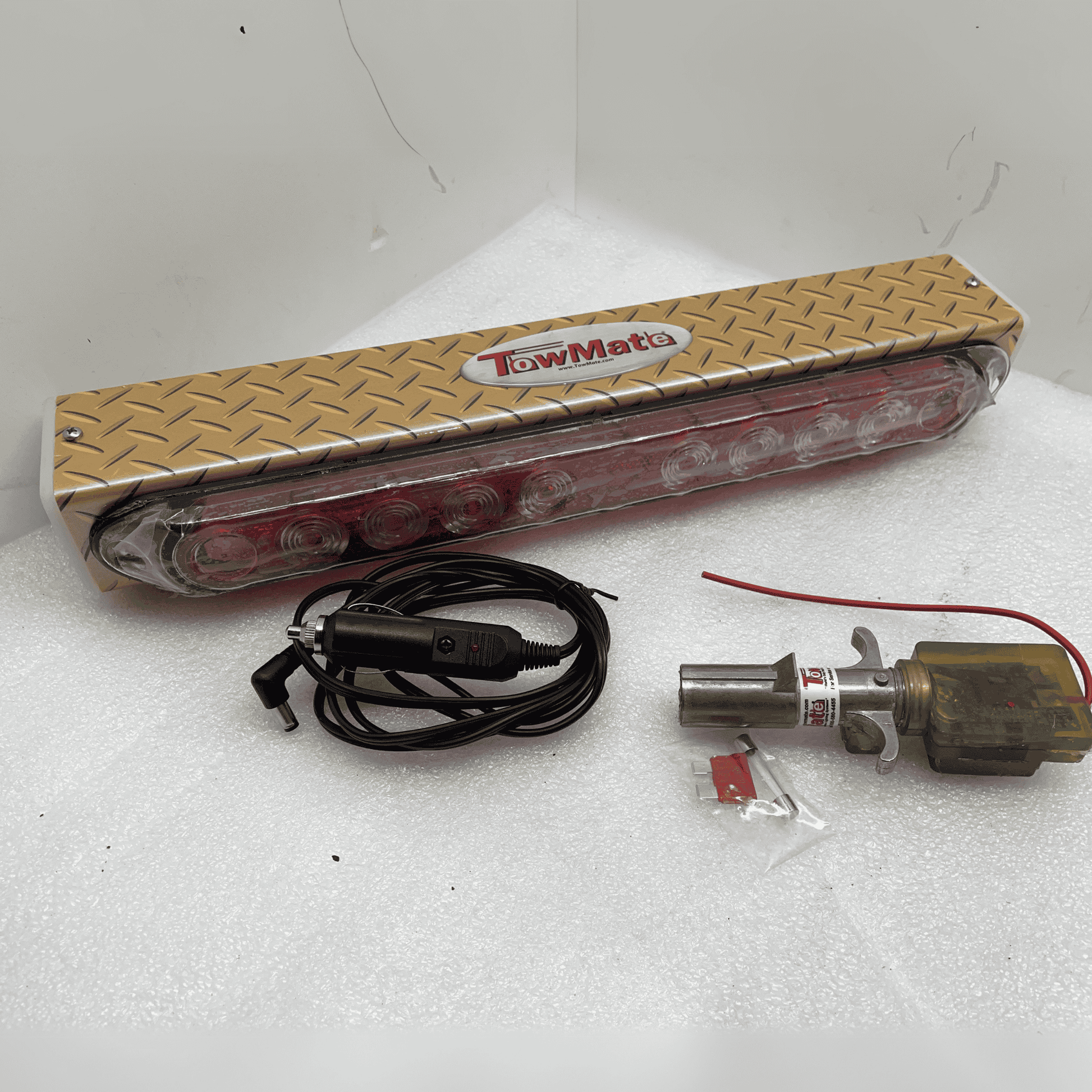 17" towmate towlight - wireless tow light - towing lights