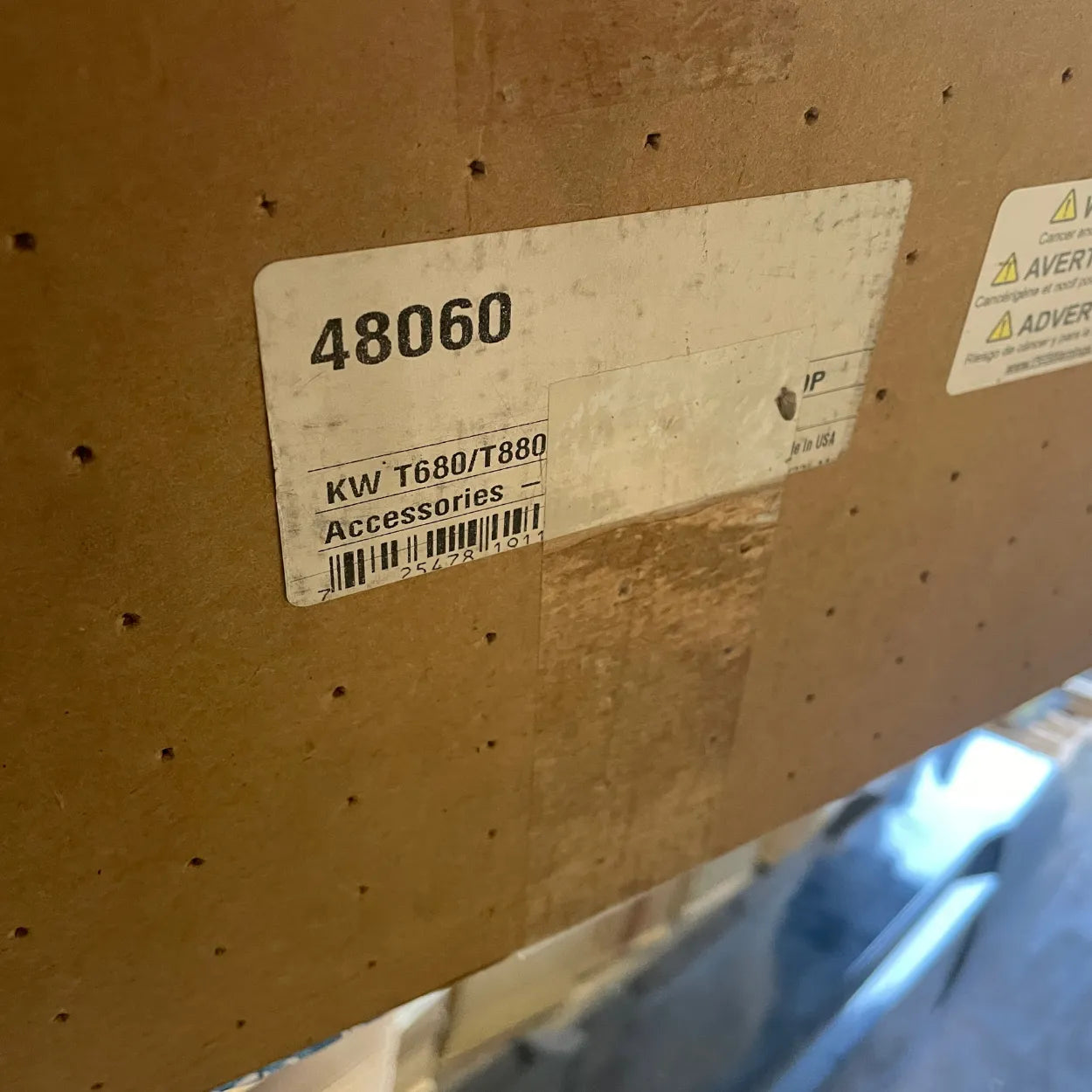 8" Window Chop Tops Visor for Kenworth T680/T880 | Sanded