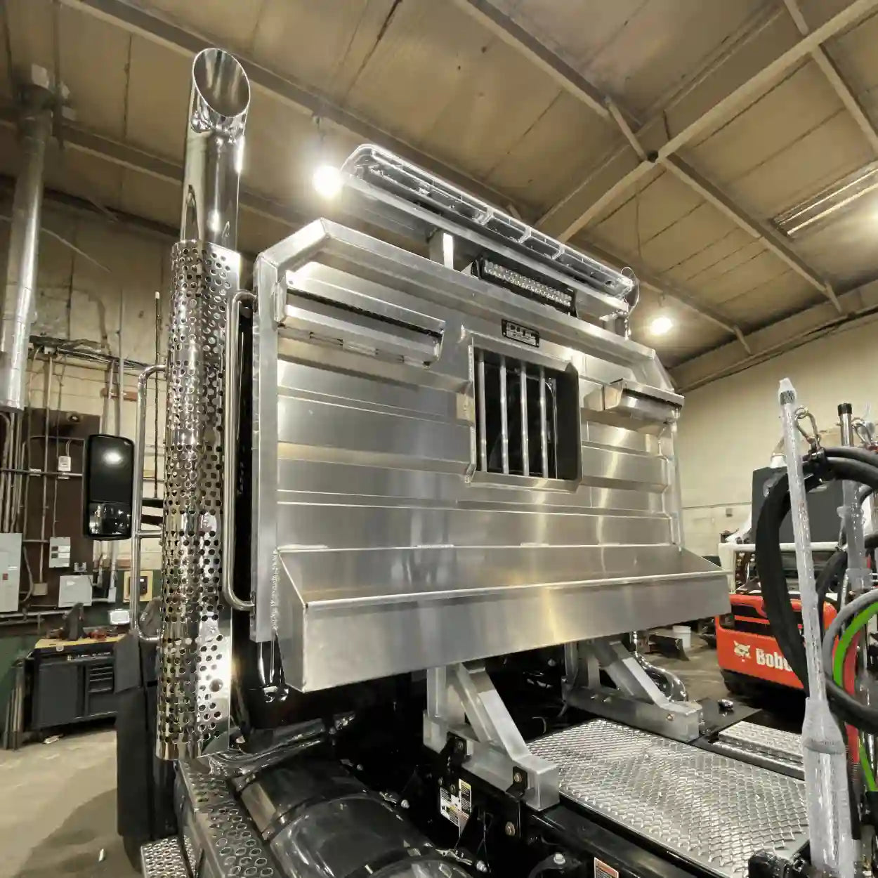 86" Smooth Aluminum Iconic Headache Rack