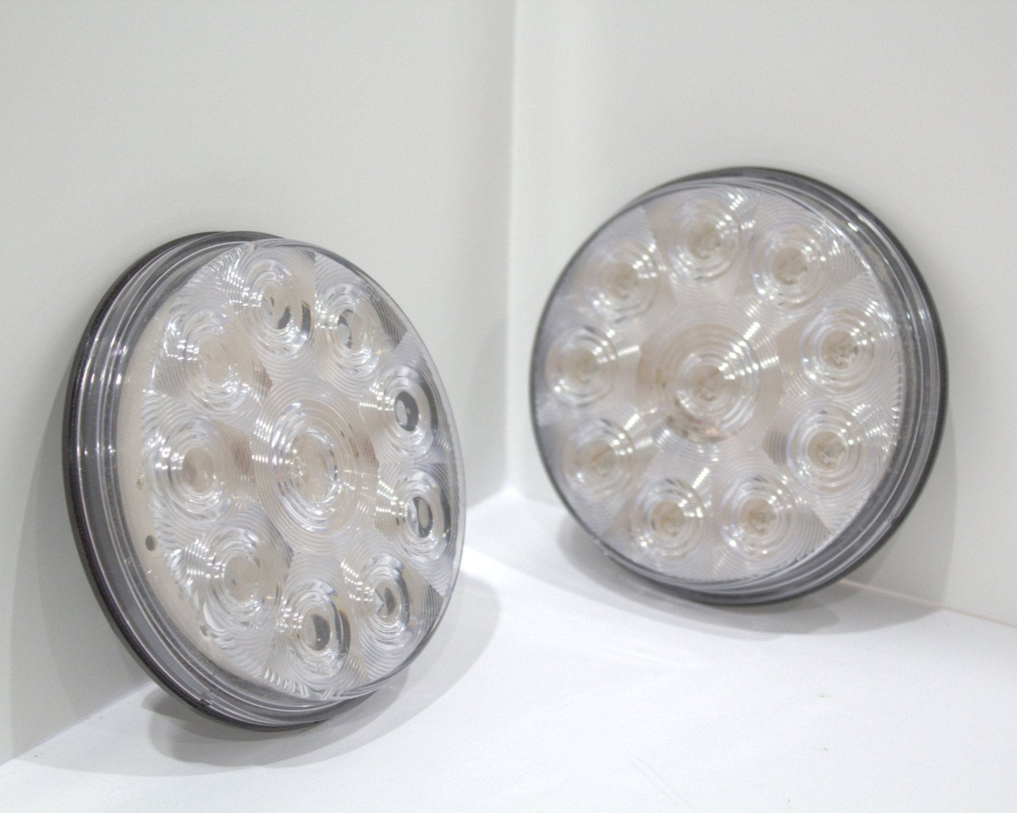 tail lights - 4" light - red light - truck lighting