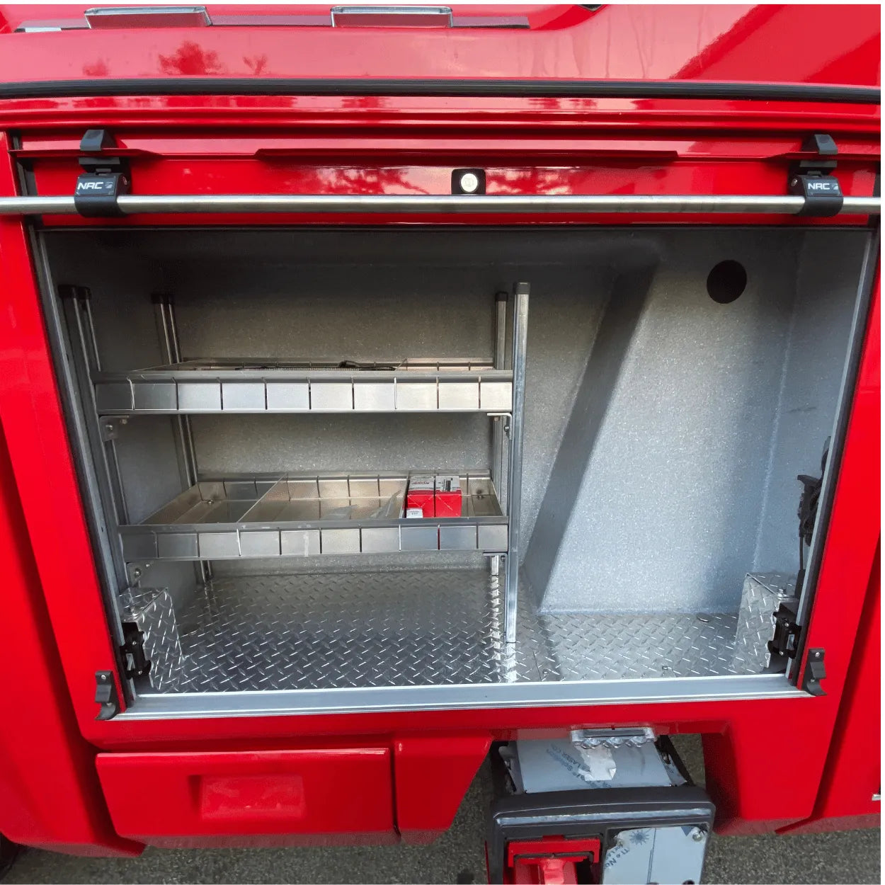 adjustable shelves nrc wrecker toolbox