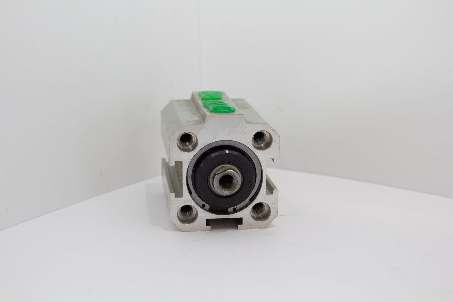 pneumatic air cylinder for wrecker