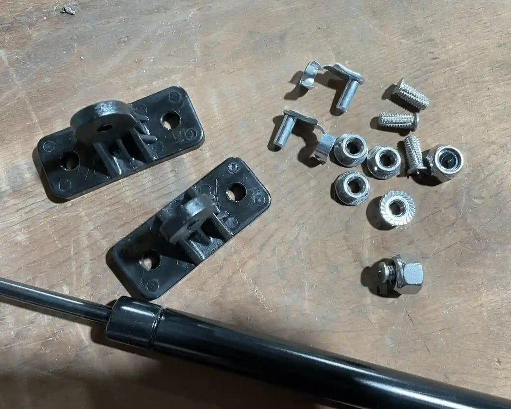 hardware included for gas strut replacements for bawer toolboxes