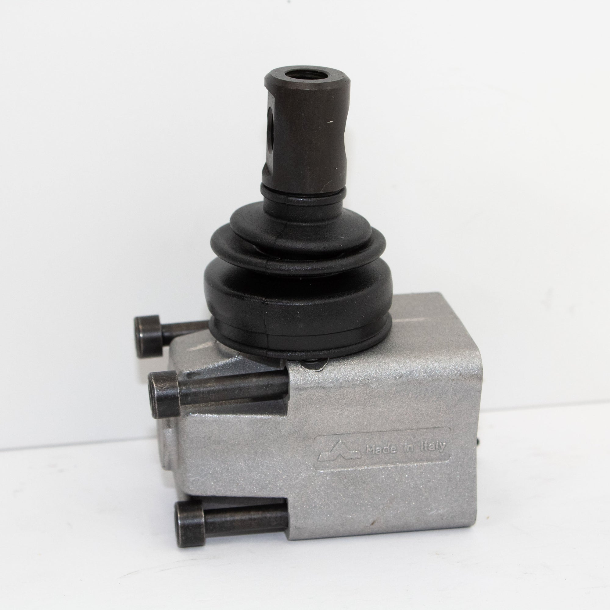 Lever Box SD-11 | Durable Tow Truck Parts – Battelini Wrecker Sales