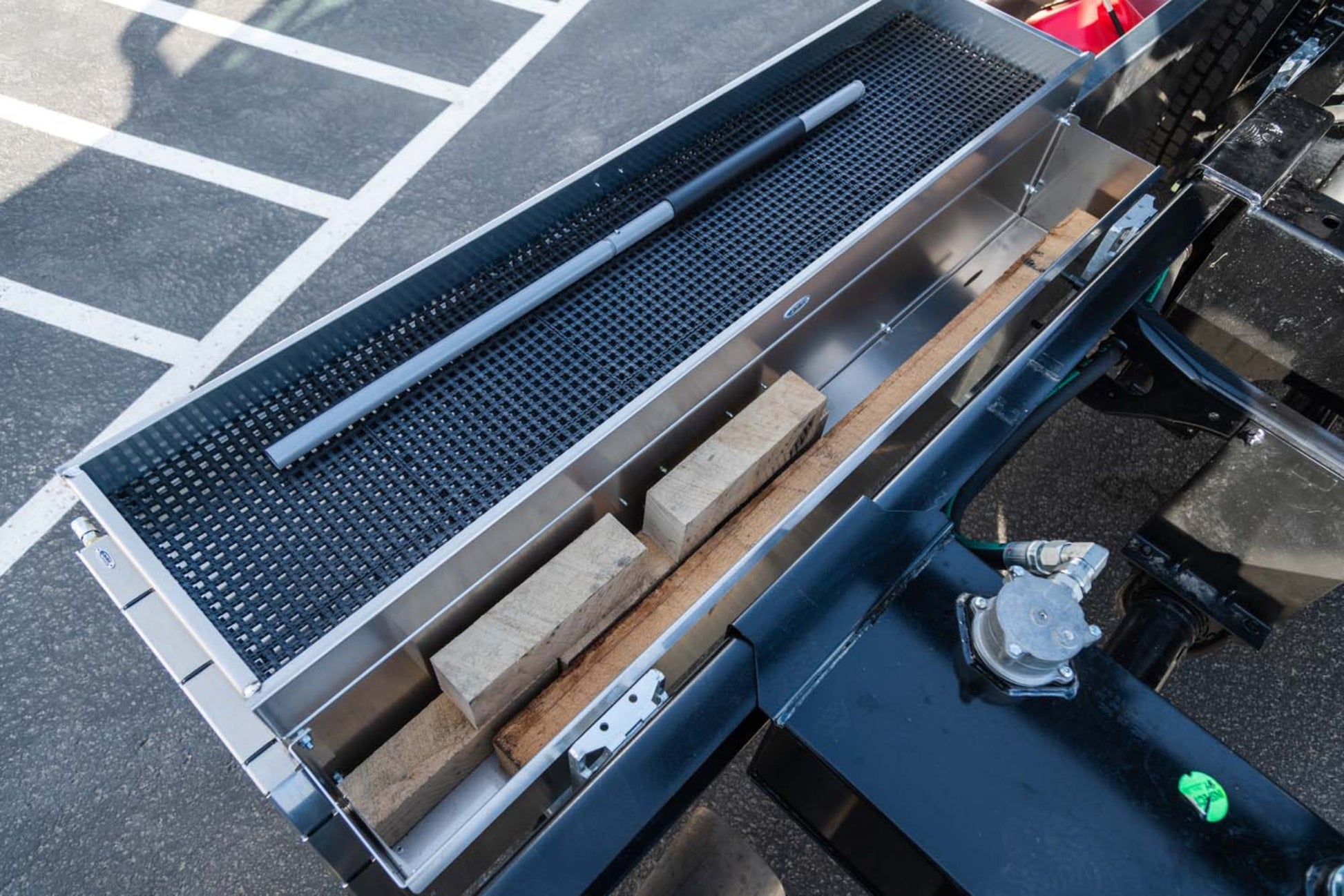 lumber basket - toolbox accessories - storage - towing 