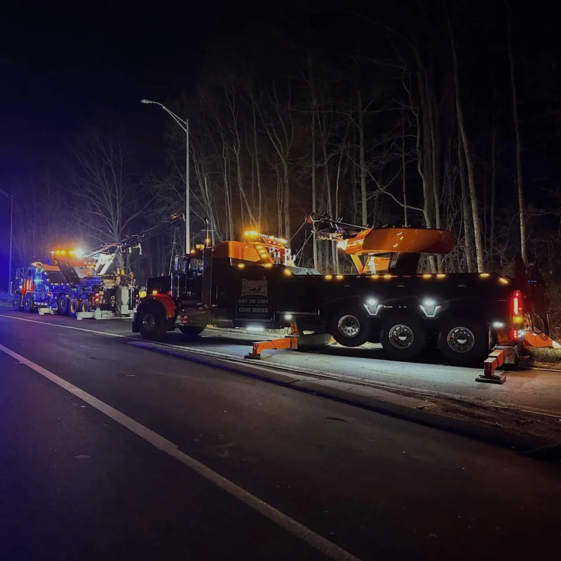NRC_CSR85_Wrecker_Tow_Truck_with_Lights. Built for Risoldi's