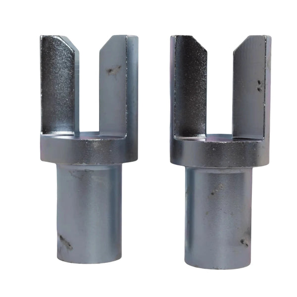 chain fork receiver set used for towing and recovery