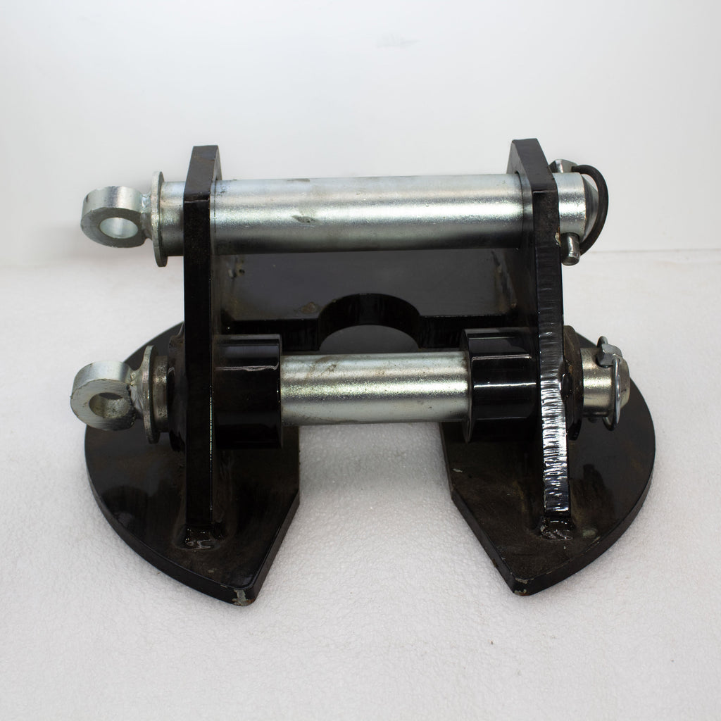 Fifth wheel bracket for towing, featuring heavy-duty design and sturdy connections for optimal fifth wheel adapter functionality.