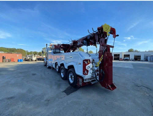 rear photo of a csr65 heavy duty wrecker built by Battelini Wrecker Sales