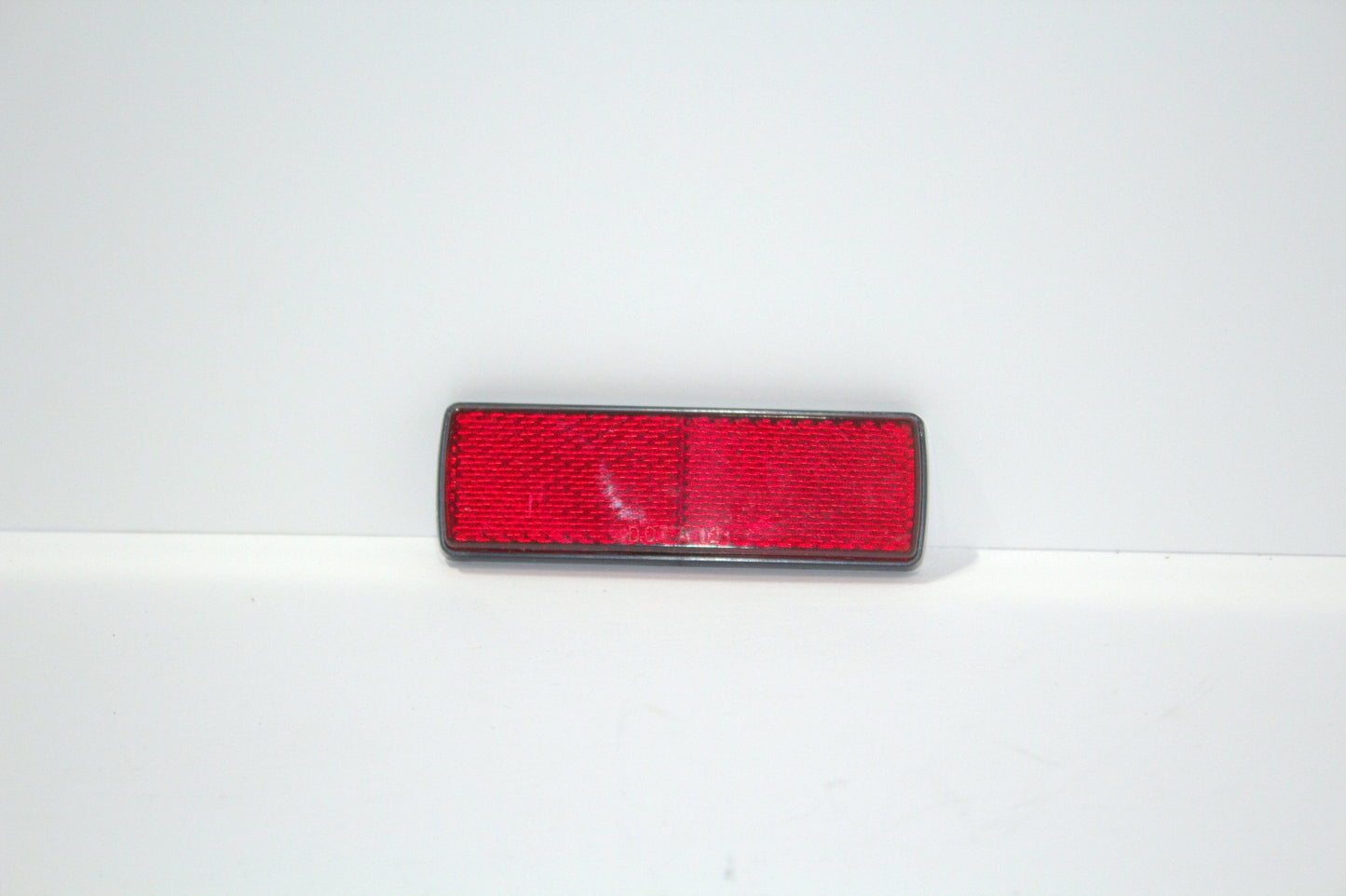 red reflector - vehicle decal