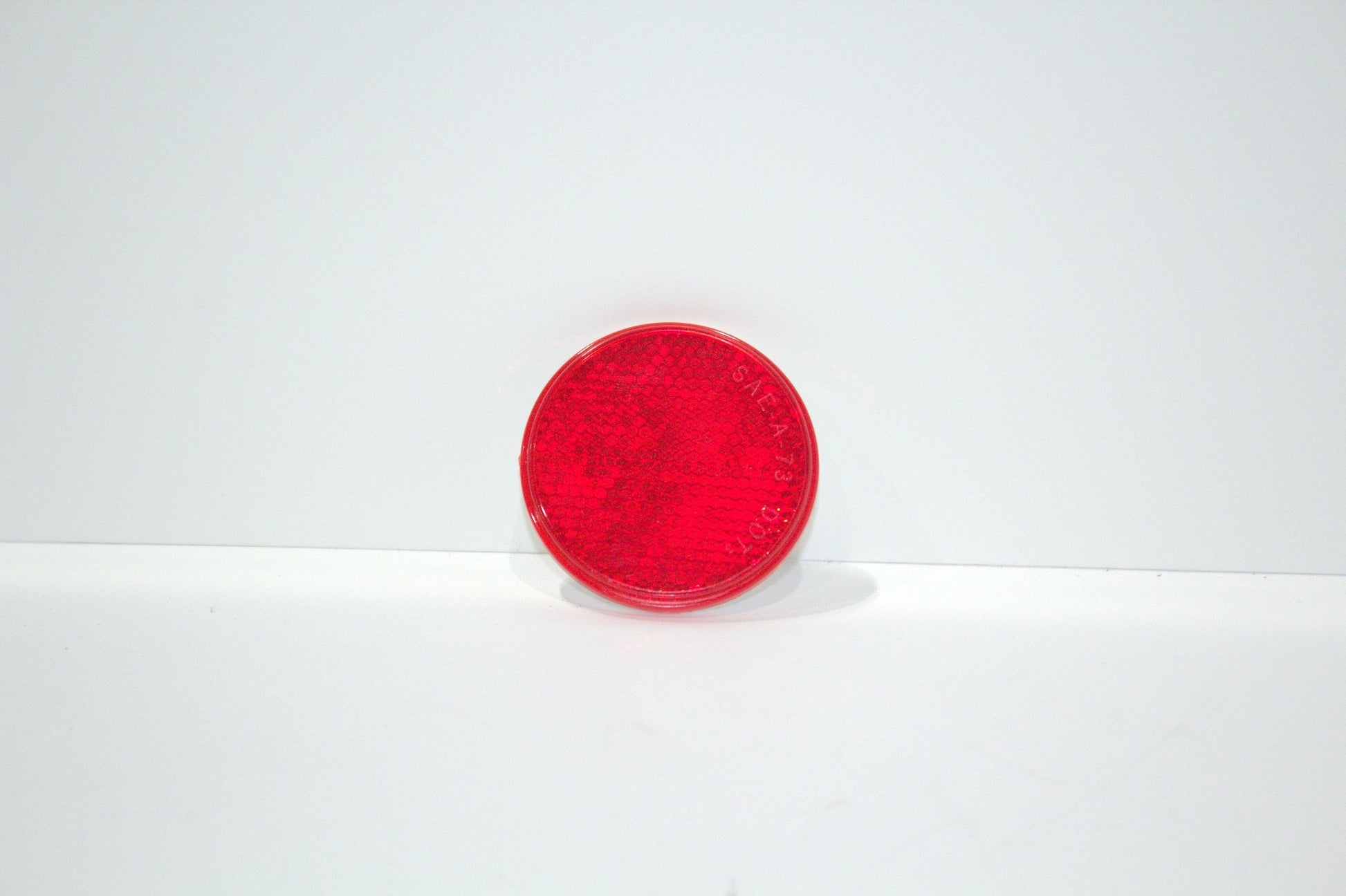 red reflector - round reflector - vehicle decal