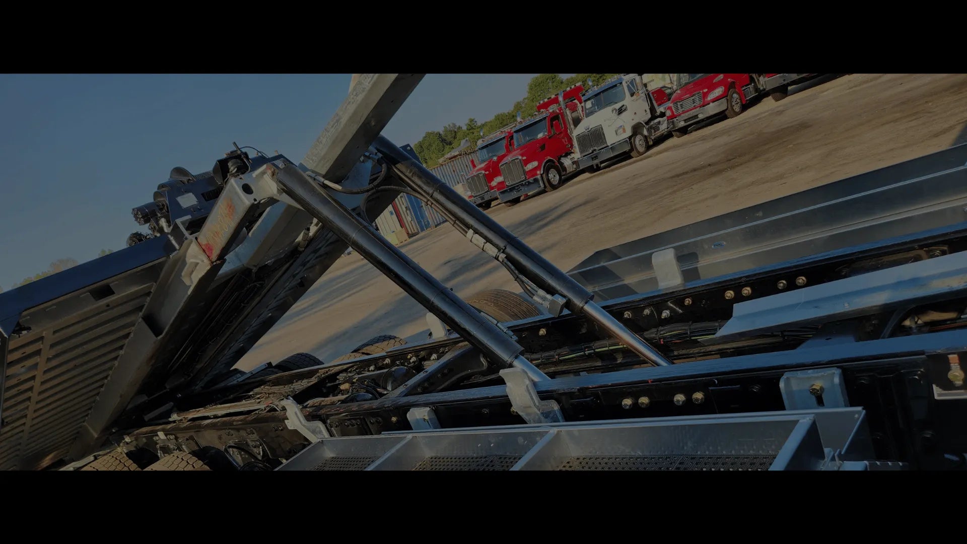 subframe up-down cylinders for an NRC Carrier Truck